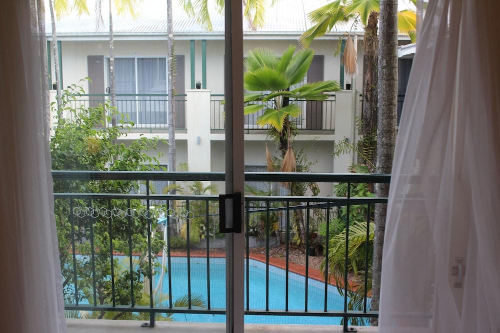 Crystal Garden Resort & Restaurant Cairns Exteriör bild